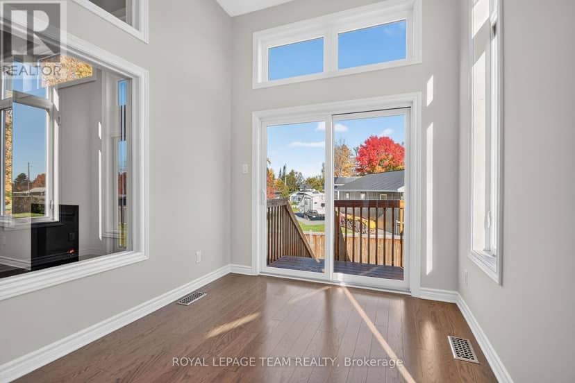 654 Fisher Street — photo 17 of 40