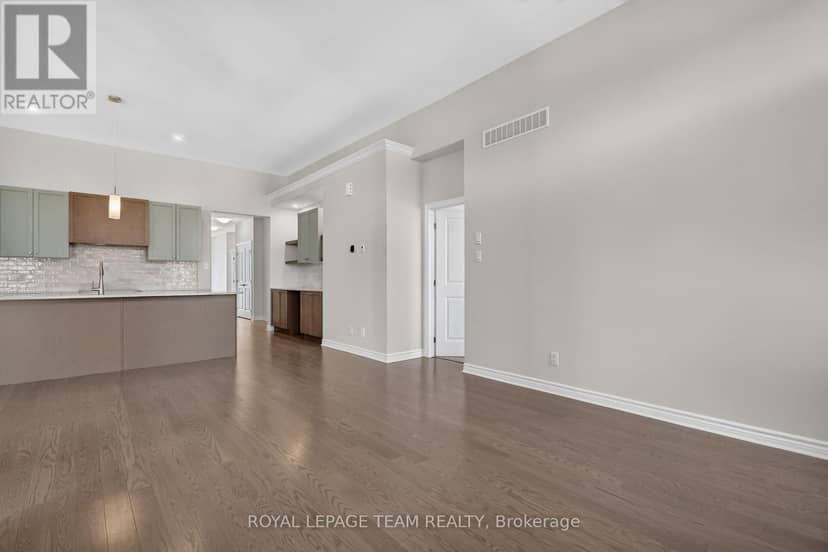 654 Fisher Street, North Grenville, photo 8