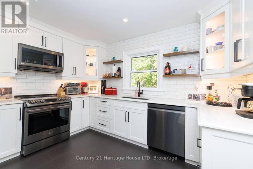 222 Phipps Street — photo 20 of 37