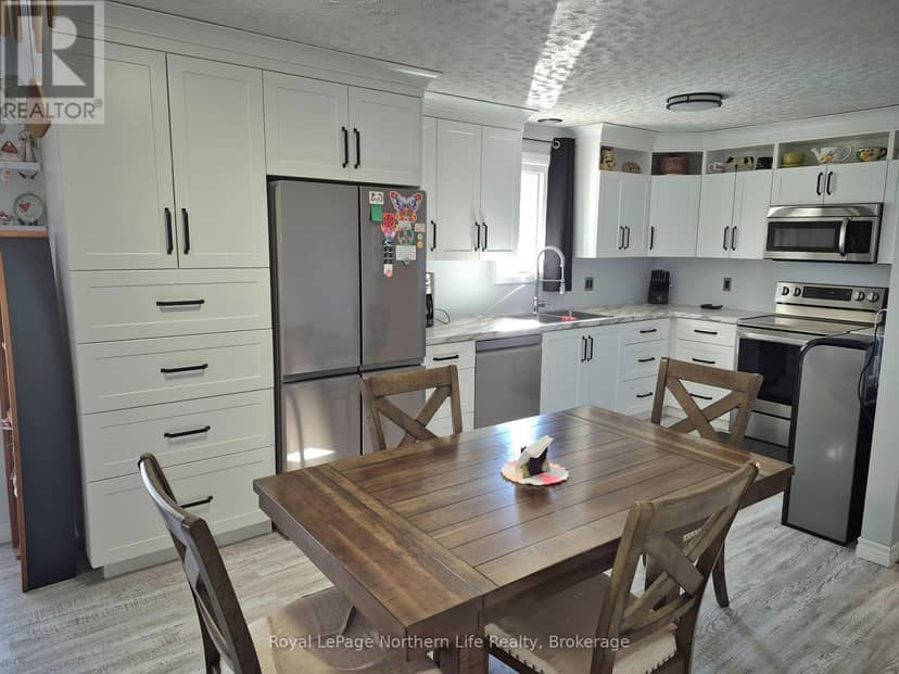 67 Chenier Road, Papineau-Cameron, photo 3