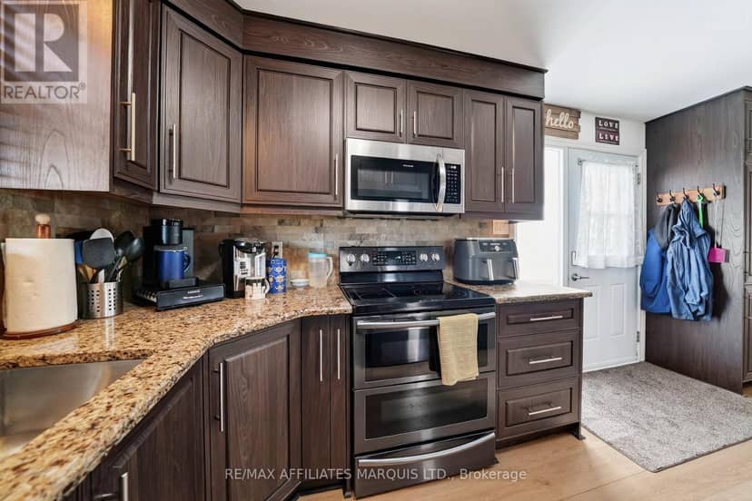 524 Anthony Street — photo 14 of 40