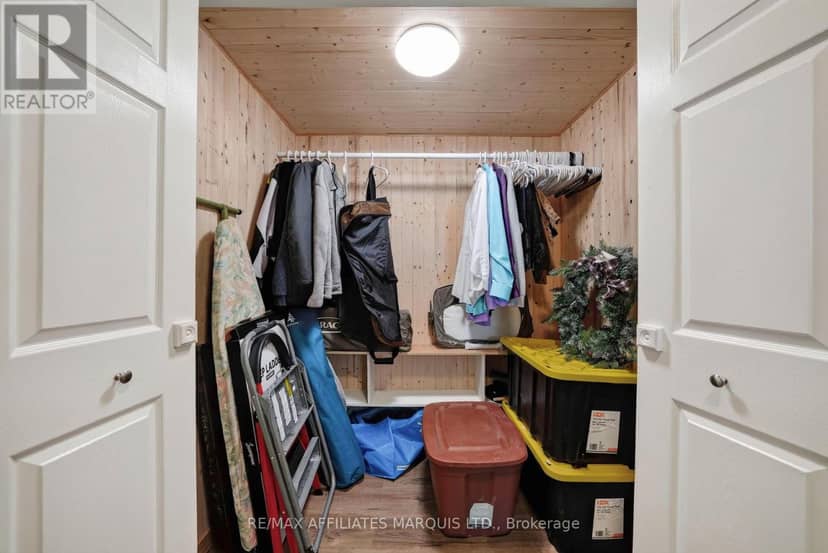 524 Anthony Street — photo 35 of 40