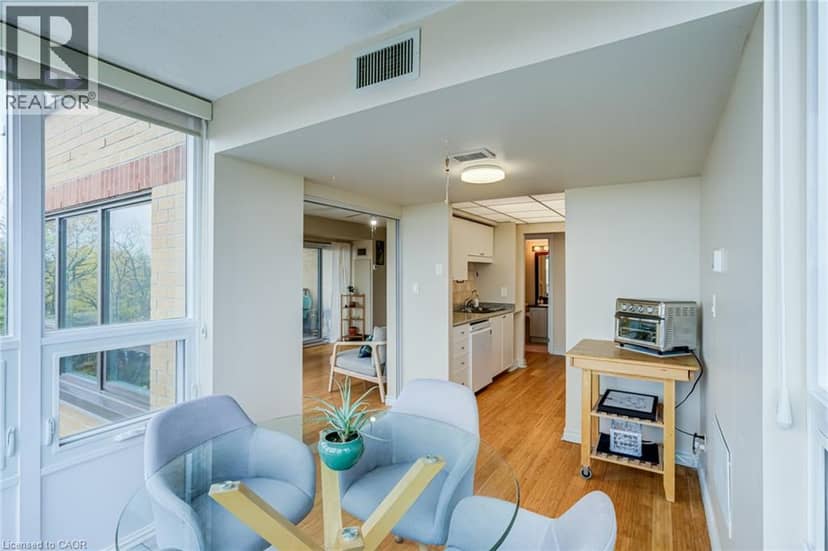 237 KING Street W Unit# 909 — photo 15 of 30