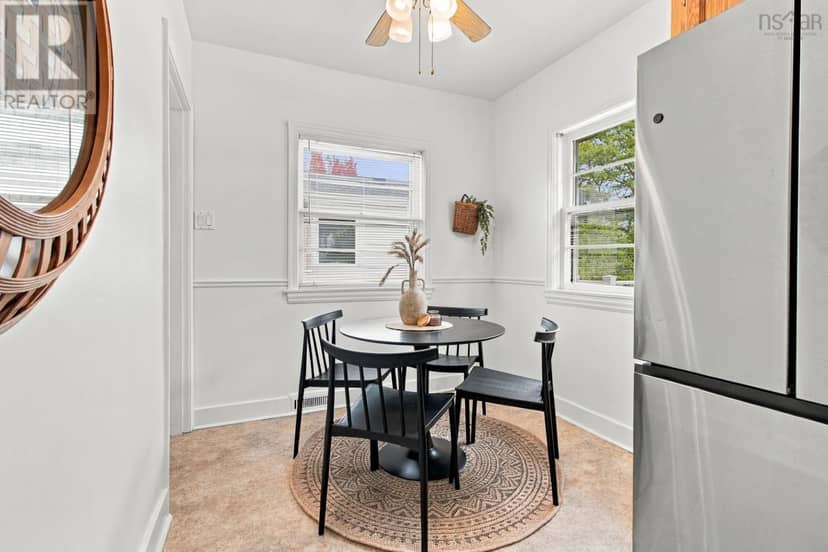 8 Rodney Road — photo 15 of 40