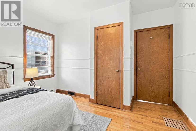 8 Rodney Road — photo 19 of 40