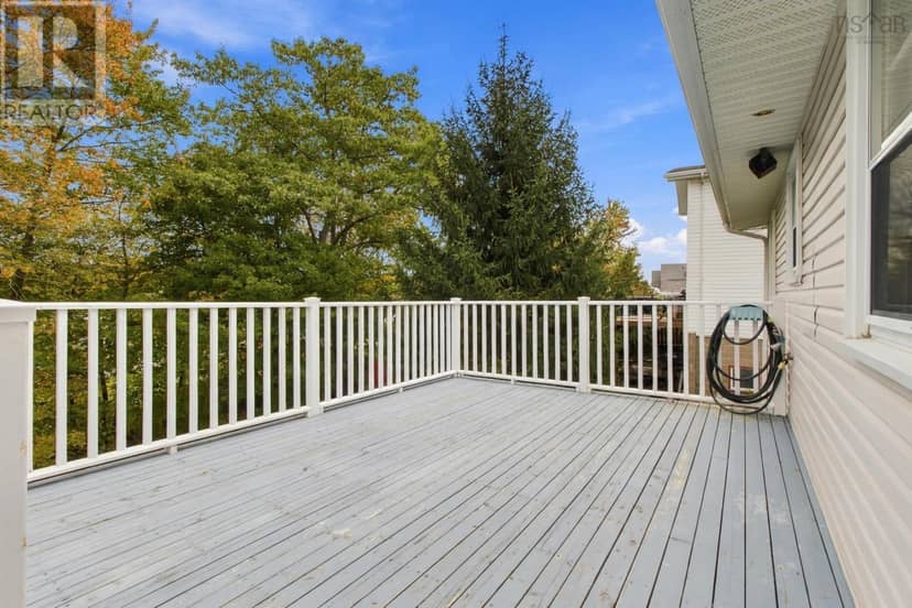 8 Rodney Road — photo 34 of 40