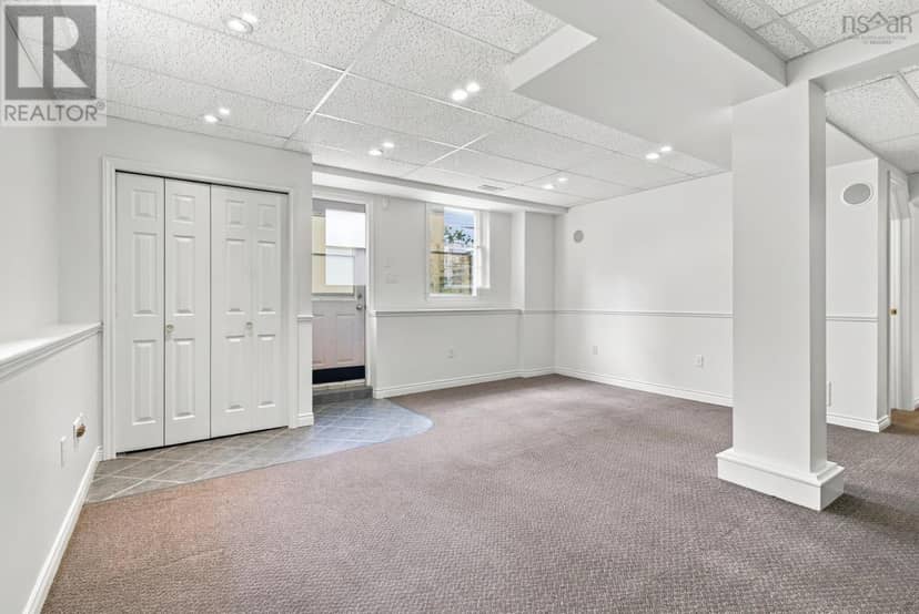 8 Rodney Road — photo 24 of 40