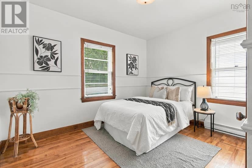 8 Rodney Road — photo 18 of 40