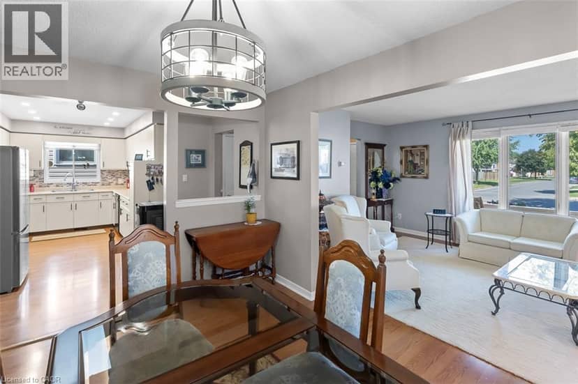 124 ST AUGUSTINE Drive — photo 11 of 40