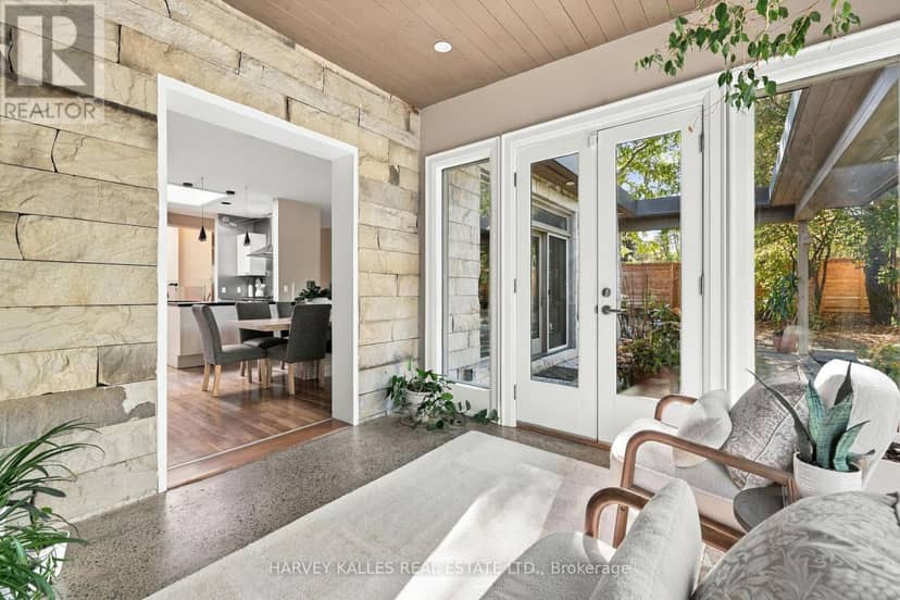 41 Hurlingham Crescent — photo 22 of 40