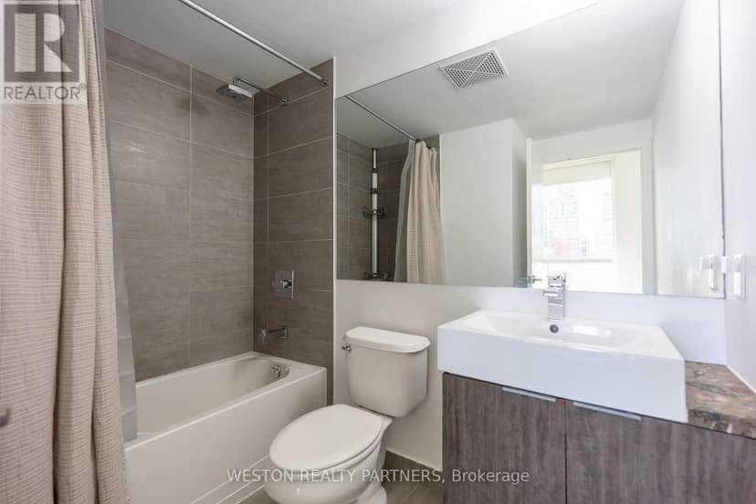 514 - 478 King Street W — photo 15 of 30