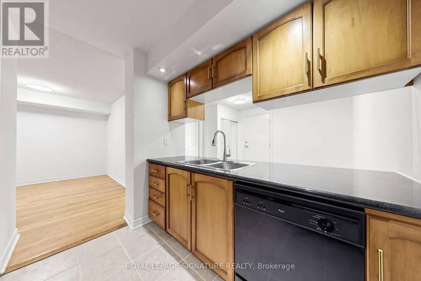 313 - 270 Wellington Street W, Toronto, photo 8