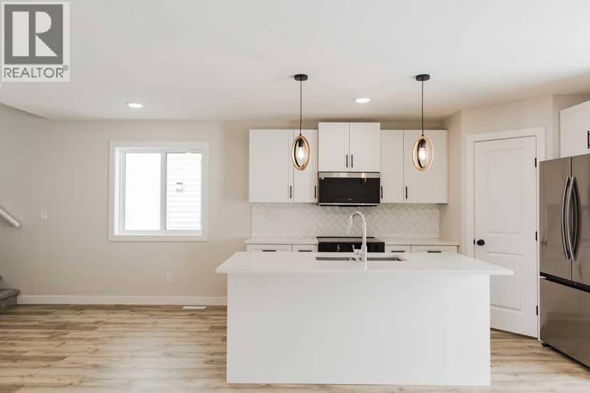 9524 114 Avenue — photo 9 of 40