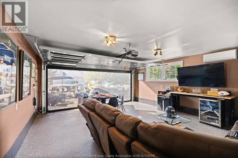 375 Russell Woods Drive — photo 38 of 40