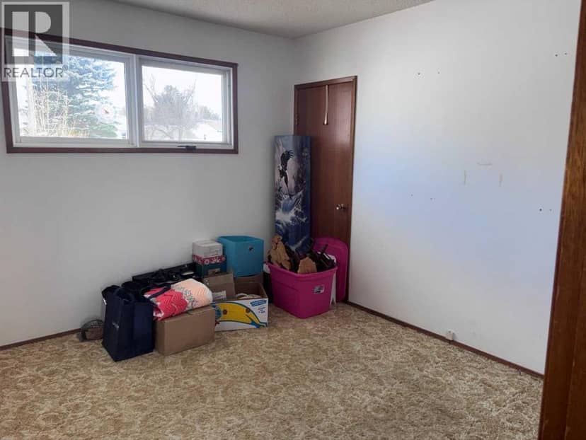 409 Centre Avenue NE — photo 9 of 24