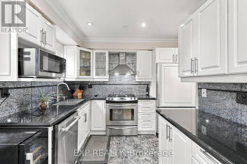 88 Valdor Drive, Toronto, photo 3