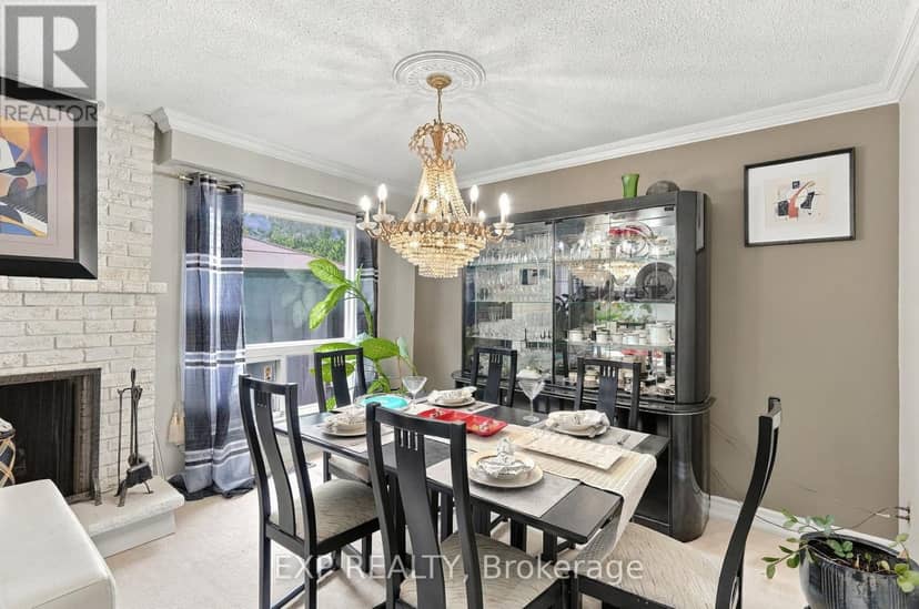 88 Valdor Drive, Toronto, photo 4