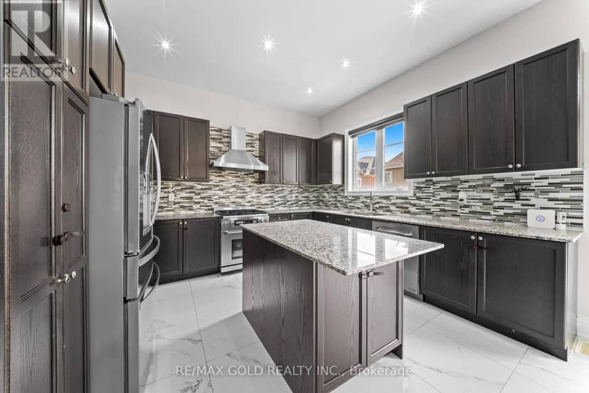54 Gordon  Randle Drive — photo 10 of 40