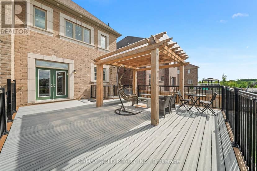 54 Gordon  Randle Drive — photo 37 of 40