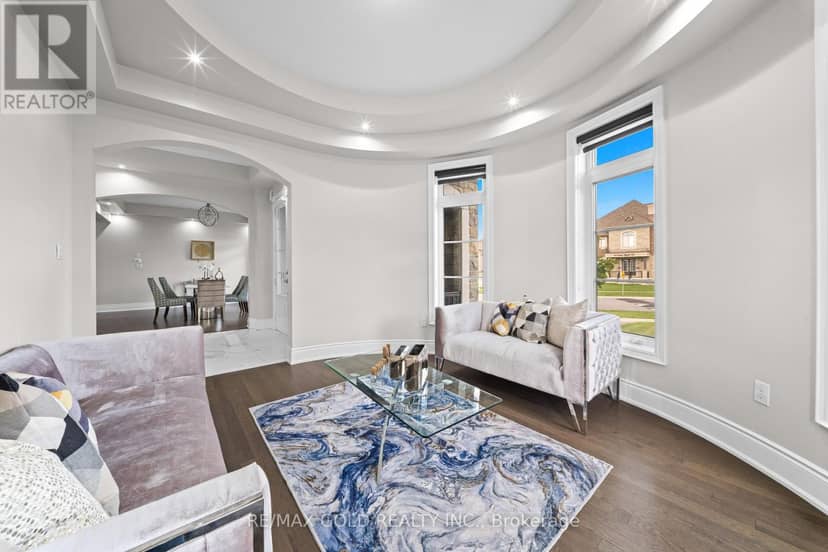 54 Gordon  Randle Drive, Brampton, photo 5