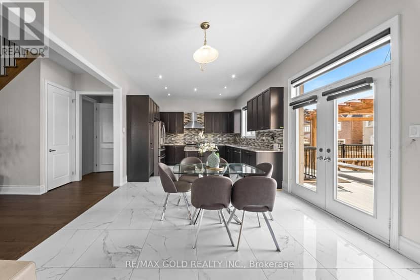54 Gordon  Randle Drive — photo 9 of 40