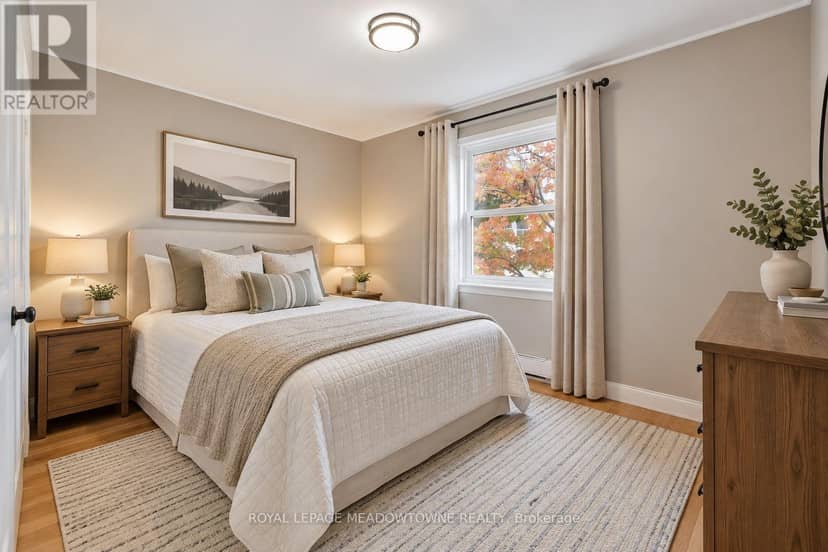 15 - 1351 Lakeshore Road — photo 18 of 27