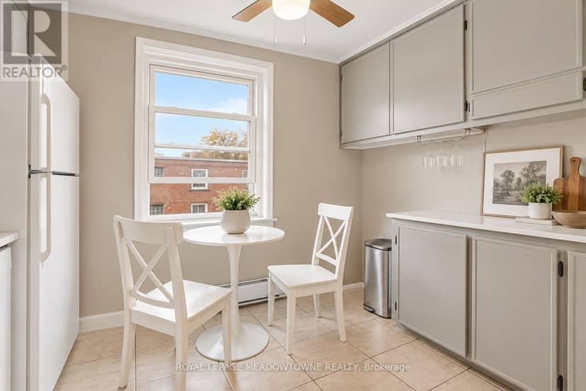 15 - 1351 Lakeshore Road — photo 9 of 27