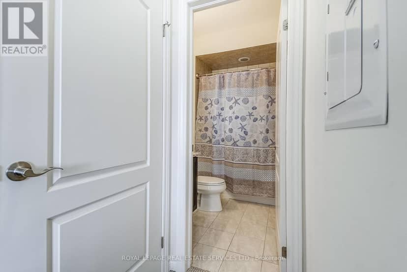 211 - 1360 Costigan Road — photo 19 of 27