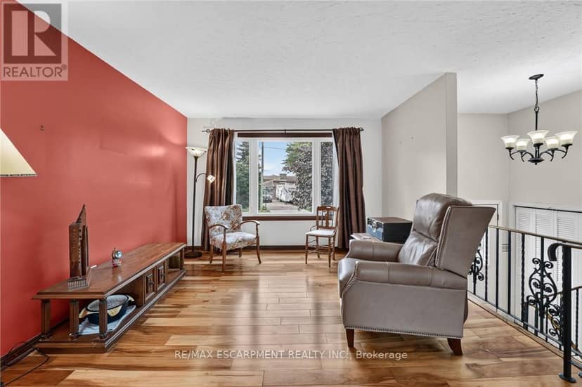 5 Brooks Circle — photo 9 of 40