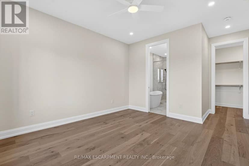 6192 Curlin Crescent — photo 30 of 40
