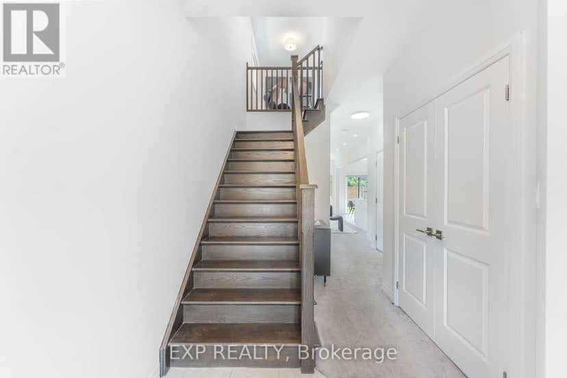 20 - 520 Grey Street — photo 12 of 32