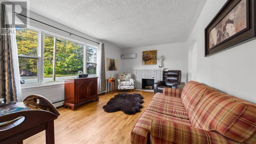 19 Highwood Street, Dartmouth, photo 7