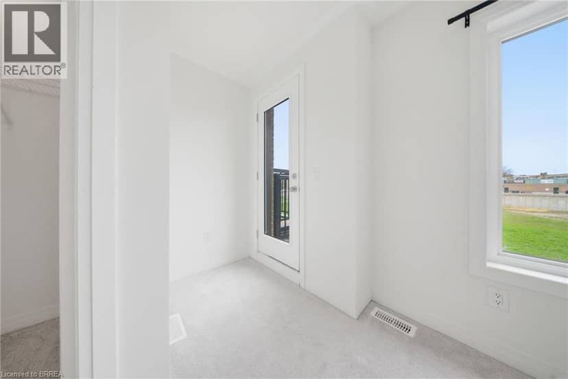 585 COLBORNE Street E Unit# 107 — photo 21 of 33