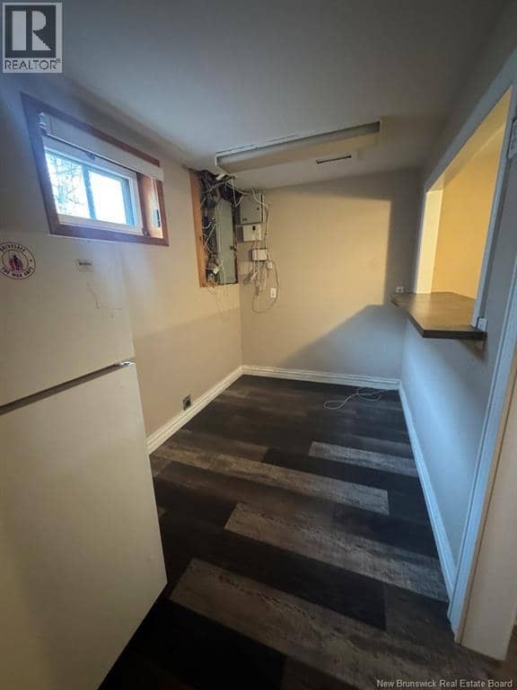 61 McKenzie Avenue — photo 15 of 22