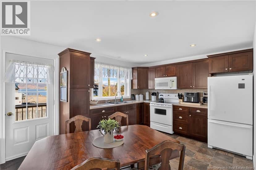 451 Vanier Street, Campbellton, photo 5