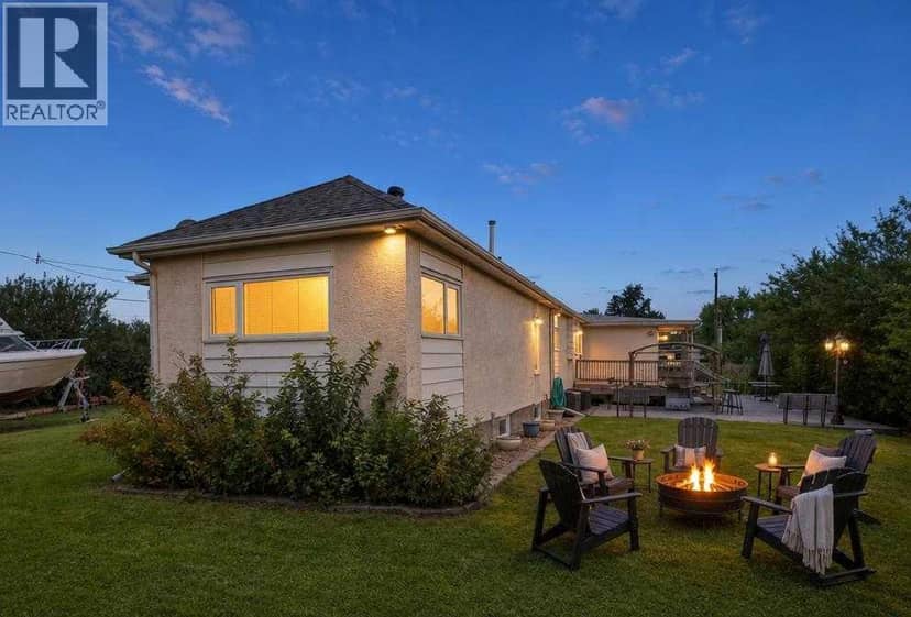 8 Whitney Street NE, Langdon, photo 3