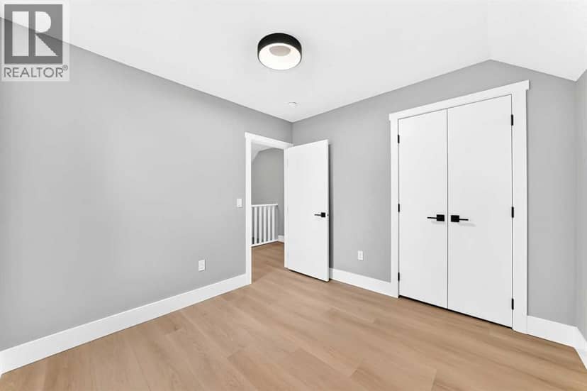3715 14A Street SW — photo 29 of 40