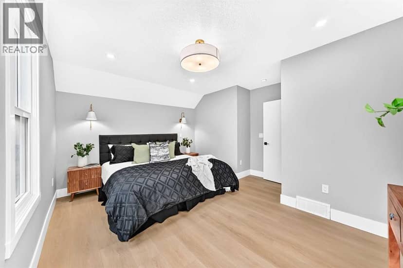 3715 14A Street SW — photo 23 of 40