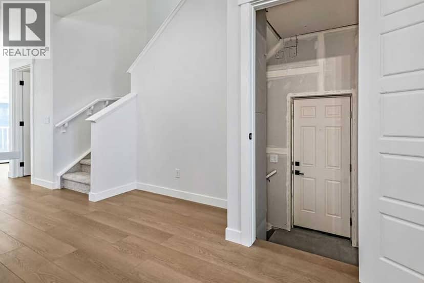 15457 45 Street SW — photo 23 of 26