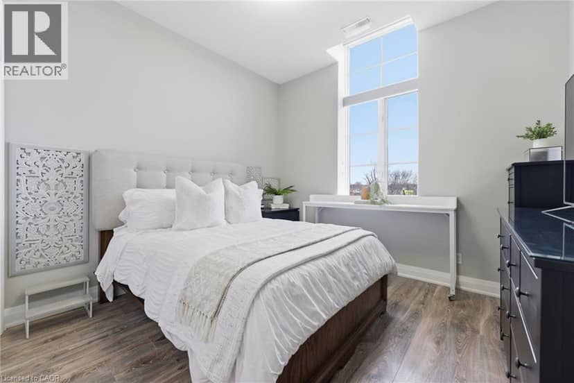 262 DUNDAS Street E Unit# 322 — photo 12 of 13