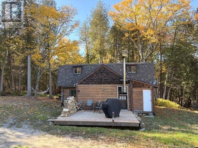 3235 Walnut ST — photo 2 of 35