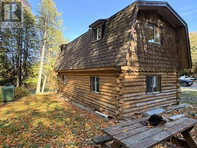 3235 Walnut ST — photo 4 of 35