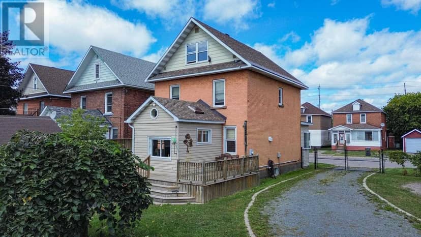 122 Alexandra ST — photo 1 of 40