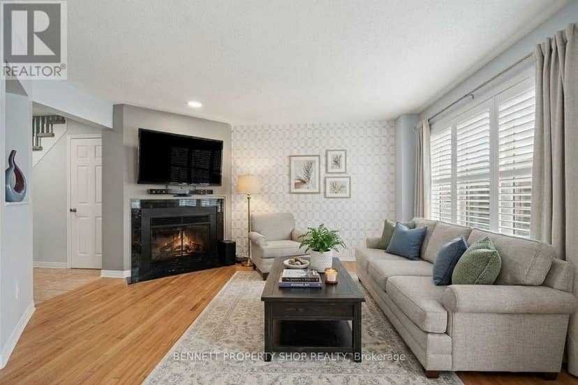 4 Winnegreen Court, Ottawa, photo 2