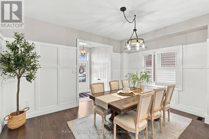 165 Douglas Kemp Crescent — photo 3 of 40