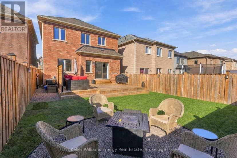 165 Douglas Kemp Crescent — photo 36 of 40