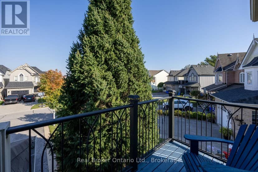119 Allworth Crescent — photo 28 of 37