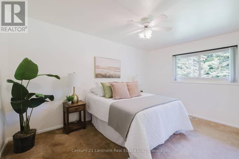 23 Wood Street — photo 17 of 40