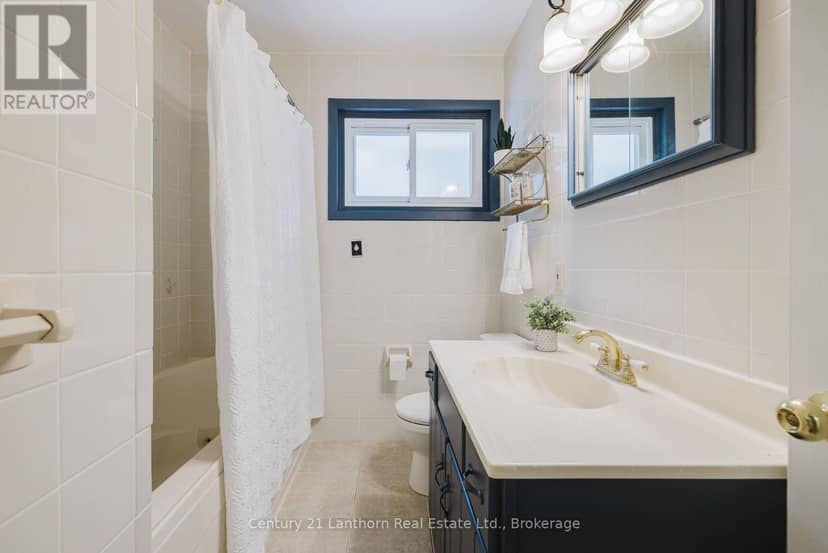 23 Wood Street — photo 21 of 40