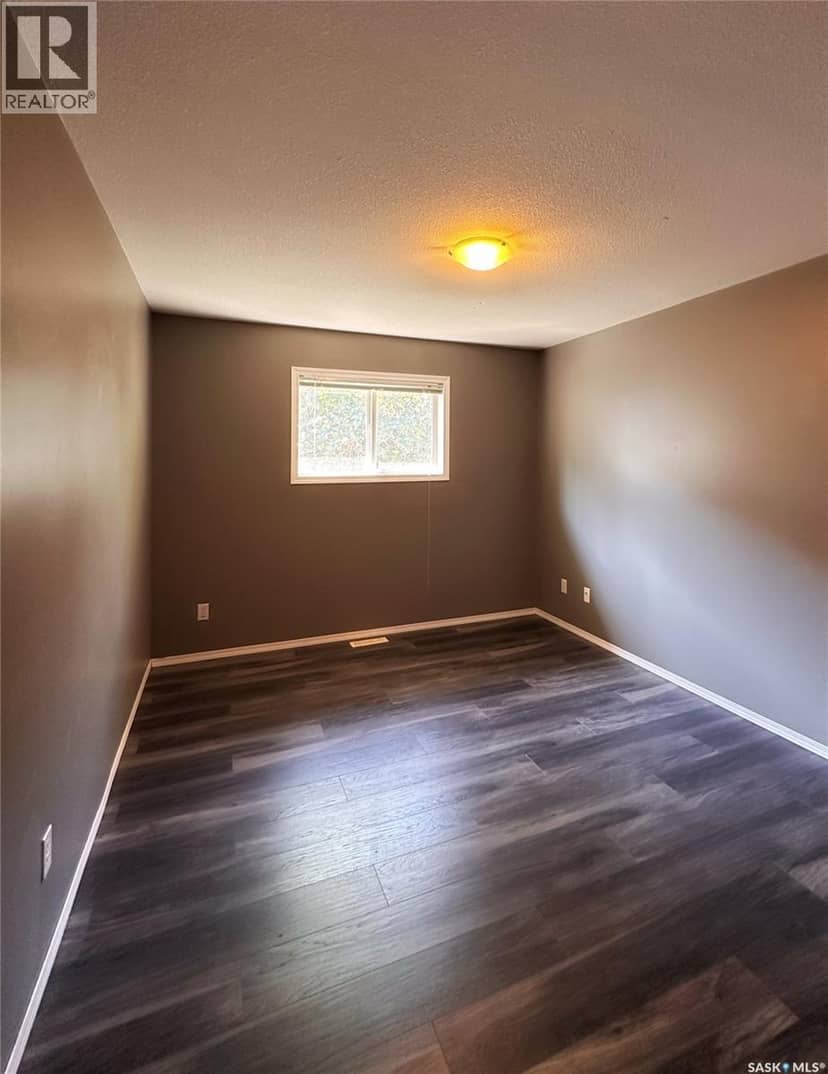 1804 Belfast AVENUE — photo 12 of 27